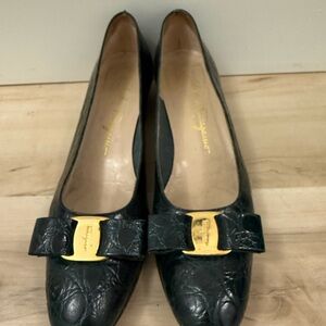 Salvatore Ferragamo Deep Green Crocodile Leather Bow Pumps Flat